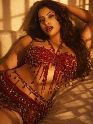 Swathi Rapeti photo 10 — Brown, Asian