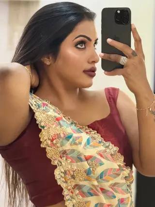 Swathi Rapeti photo 13 — Indian, Black