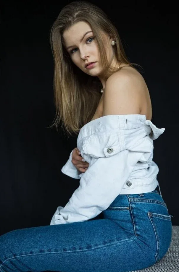 Tabea Schoe photo 6 — German