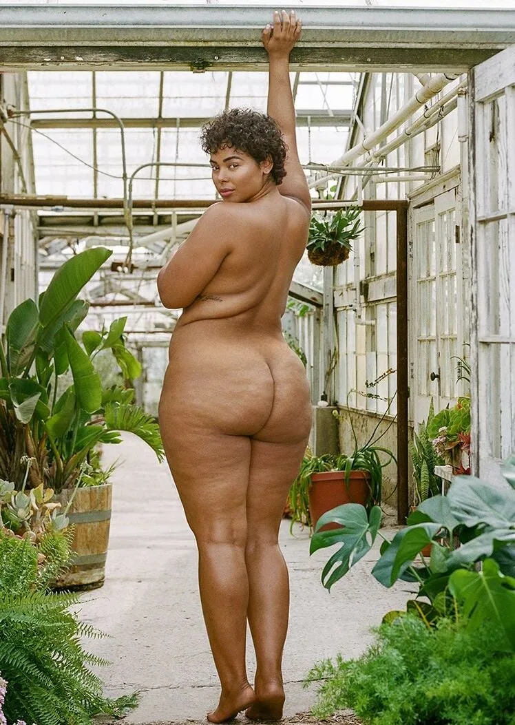Tabria Majors photo 9 — BBW, Brown