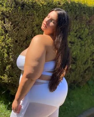 Tally Sharp photo 4 — Brown, Caucasian