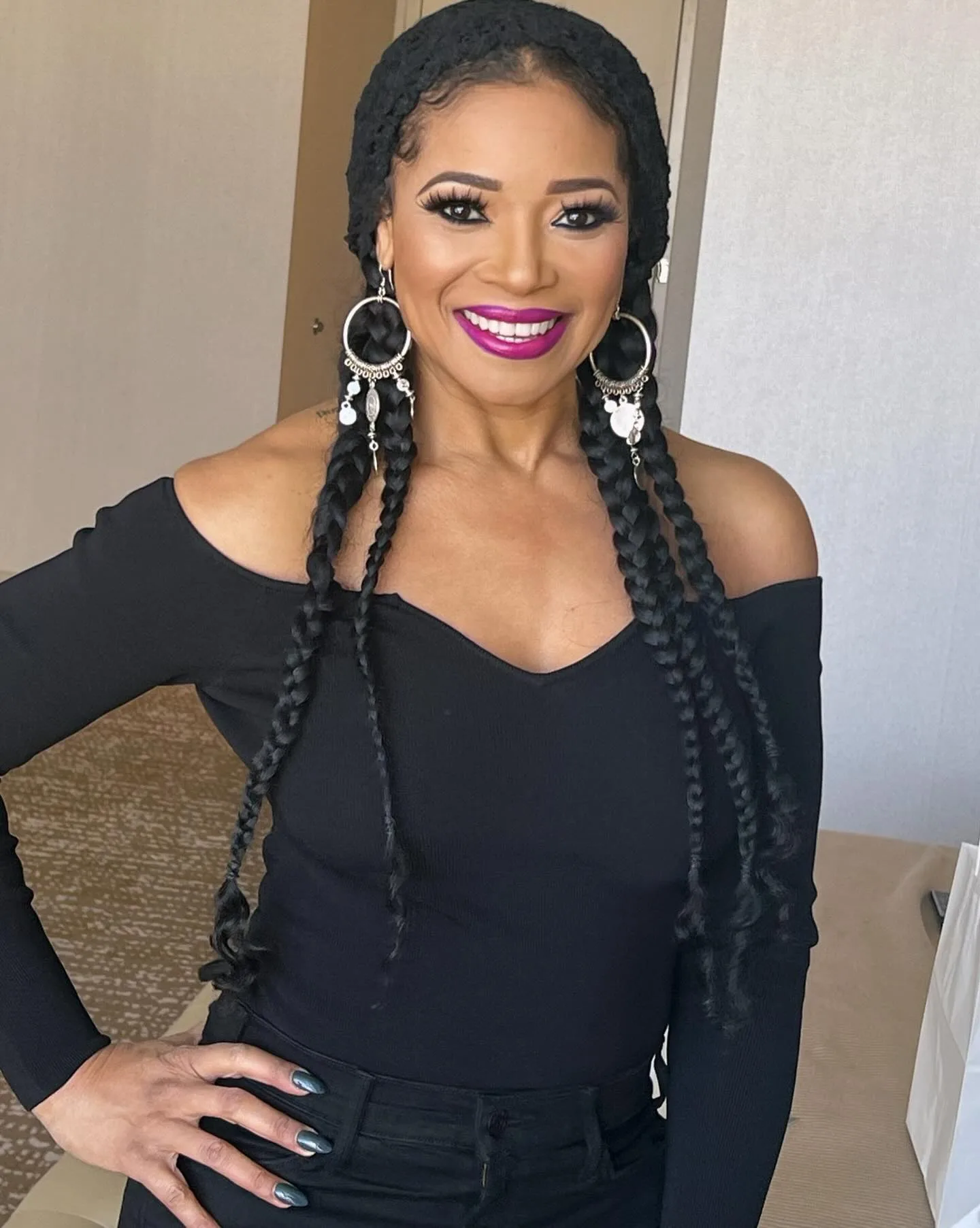 Tamala Jones photo 13 — American, Black