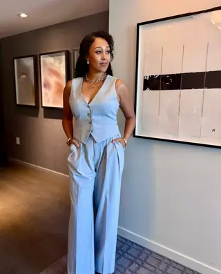 Tamera Mowry photo 1 — German),  (American, Black