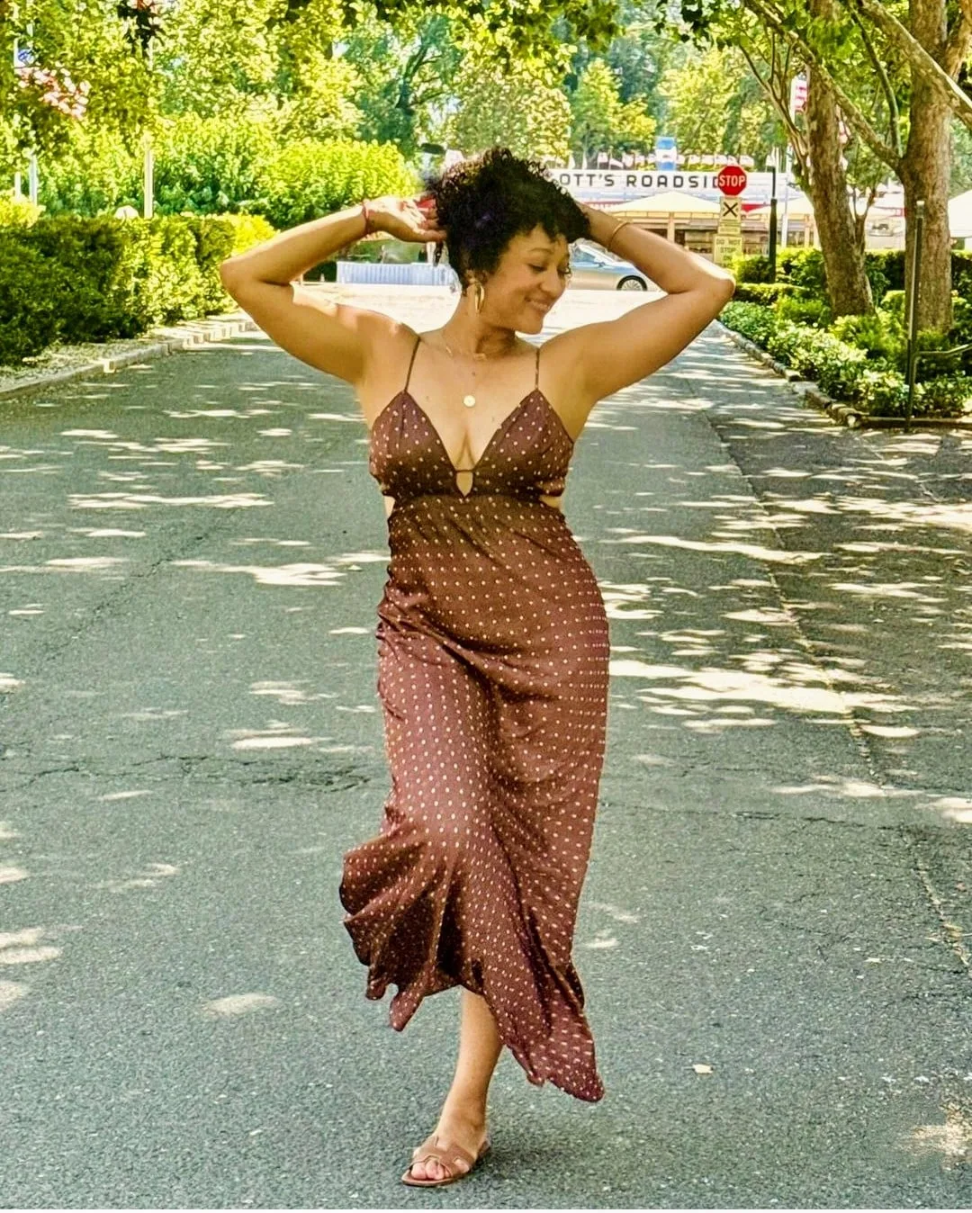 Tamera Mowry photo 3 — Slim, Brown