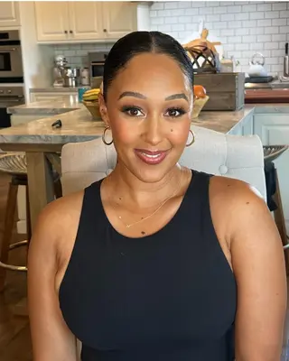Tamera Mowry photo 4 — Brown, Mixed-race (primarily Black)