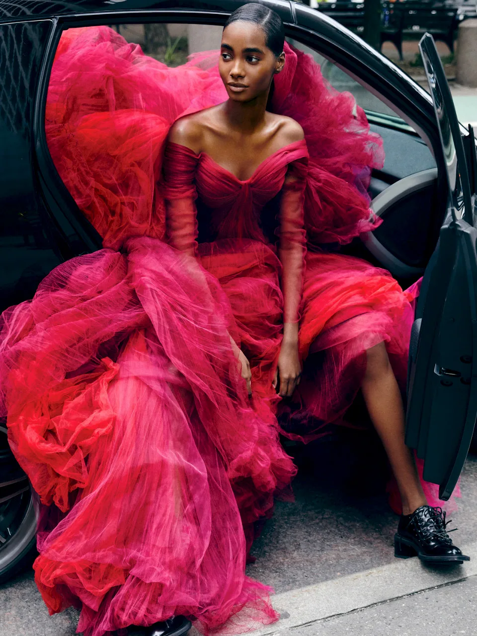 Tami Williams photo 20 — Black, Slim