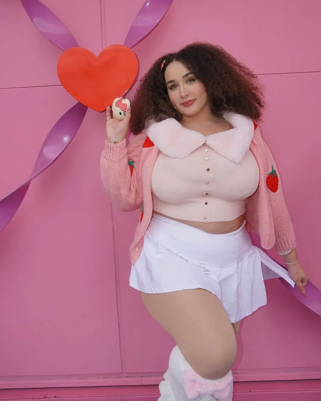 Tana Habibi photo 17 — Middle Eastern, Plus Size Model