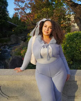 Tana Habibi photo 8 — Black, Chubby