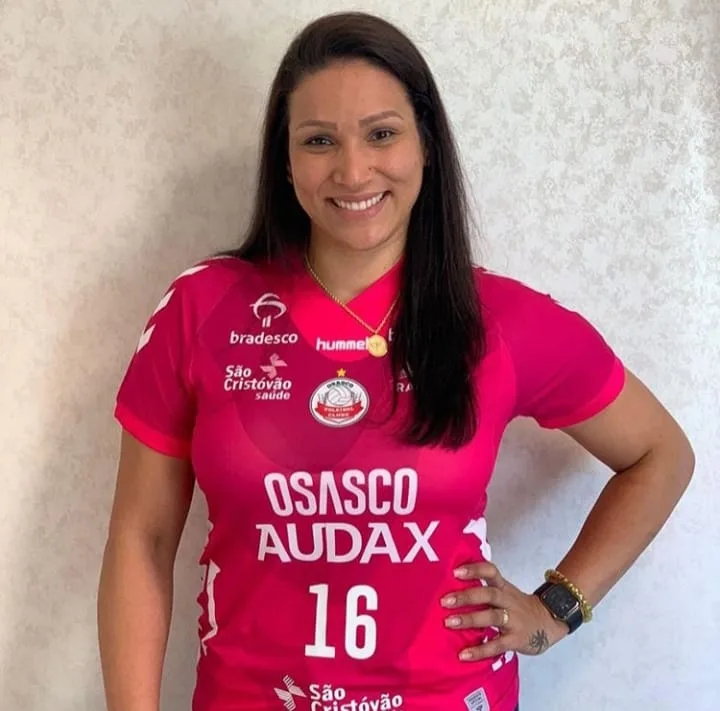 Tandara Caixeta photo 15 — Sportswoman: Volleyball Player (former), Brazilian