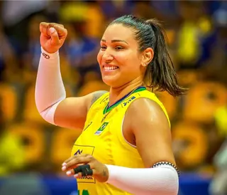 Tandara Caixeta photo 17 — Latin, Sportswoman: Volleyball Player (former)