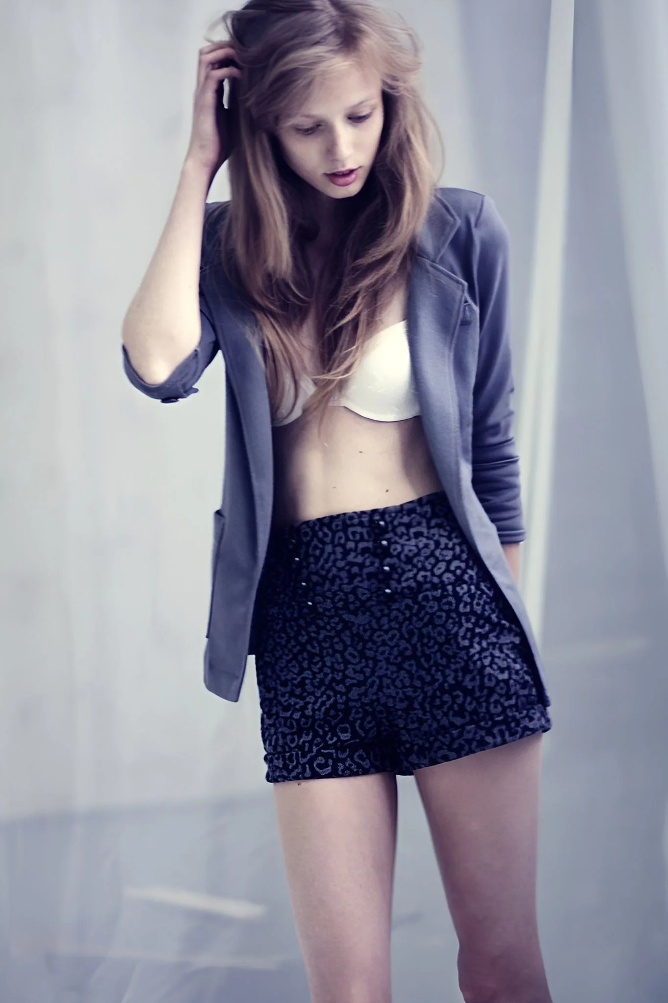 Tasha Sapojnikova photo 18 — Grey, Caucasian