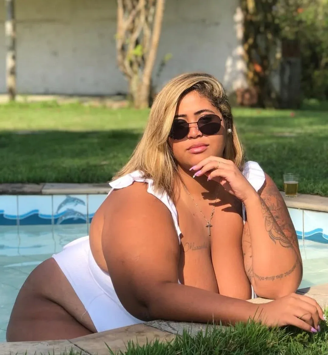 Tassia Marcondes photo 6 — Blogger, Brazilian