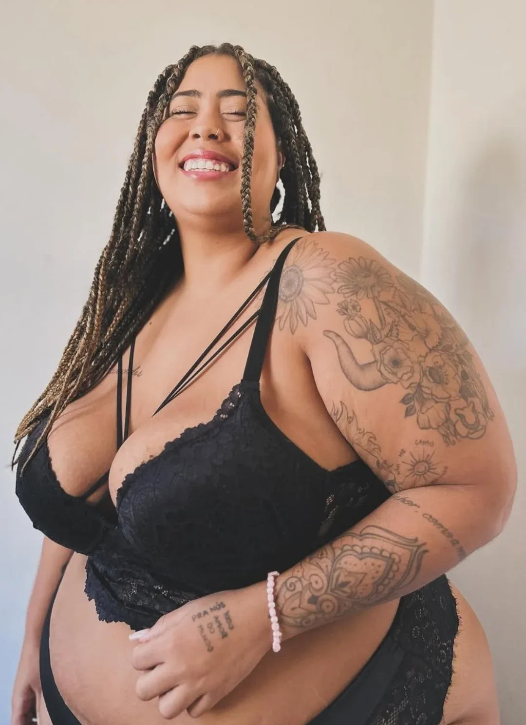 Tassia Marcondes photo 9 — BBW, Brown