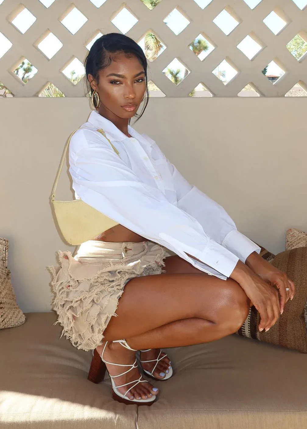 Tatiana Price photo 15 — Slim, Brown