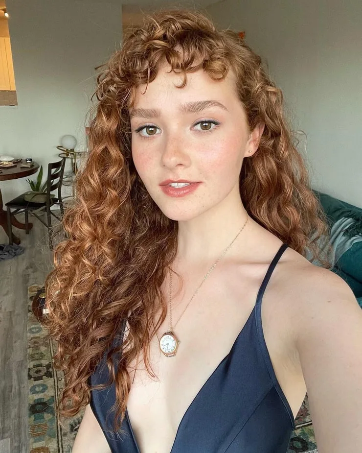 Taylor Richardson photo 5 — Caucasian, Actress, Director, Writer