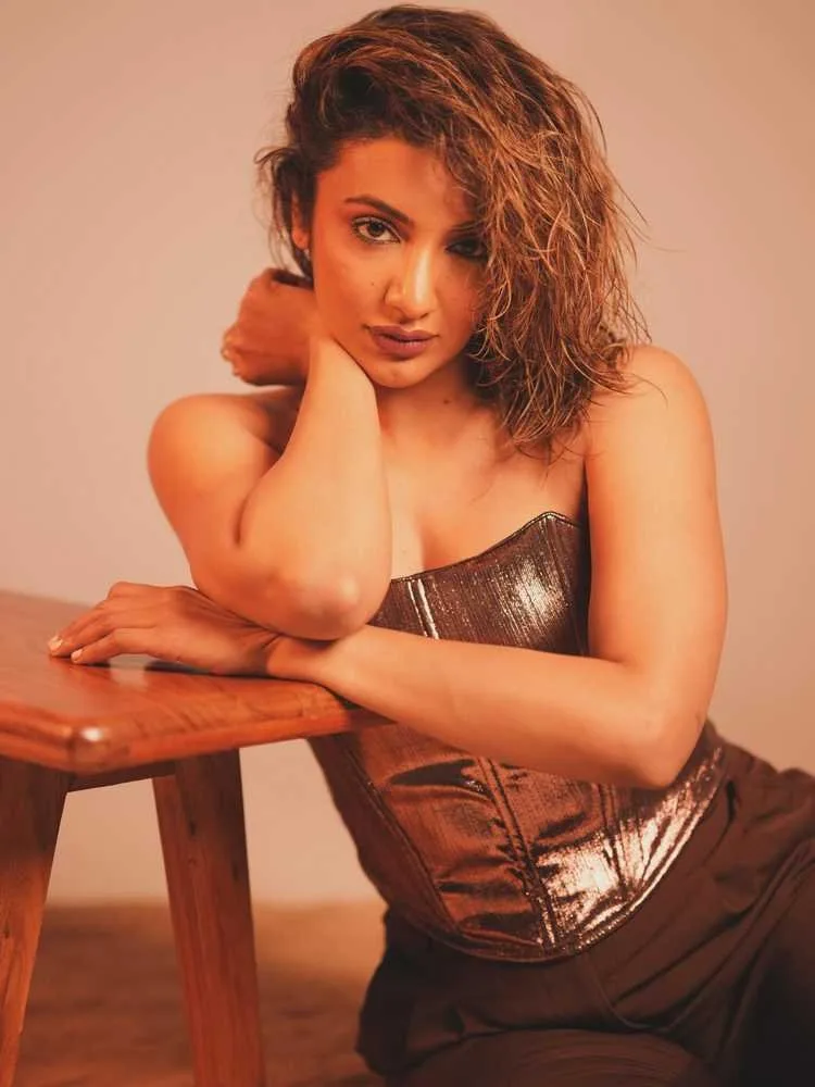 Tejaswi Madivada photo 4 — Brown, Asian