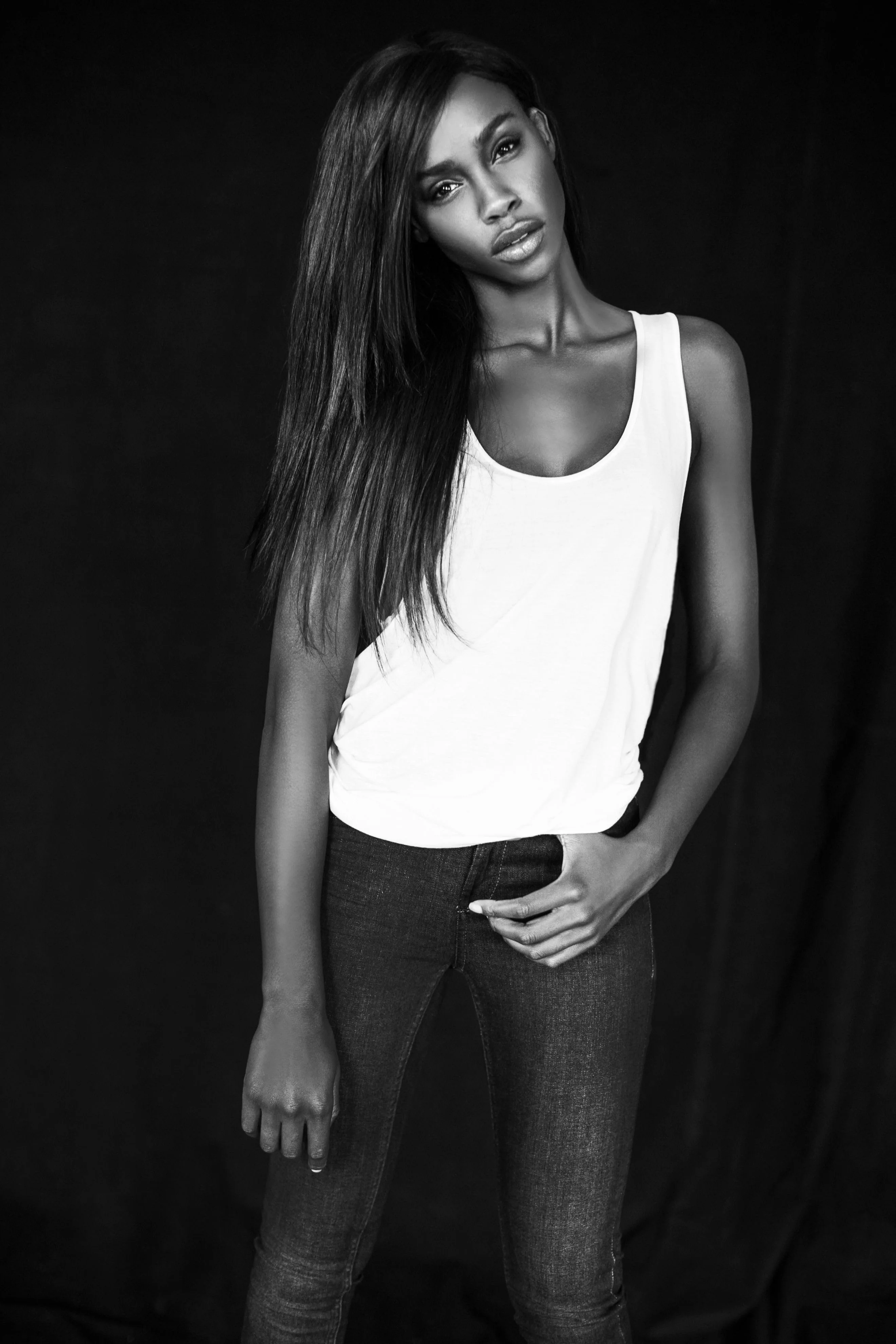 Tenika Davis photo 4 — Black, Actress