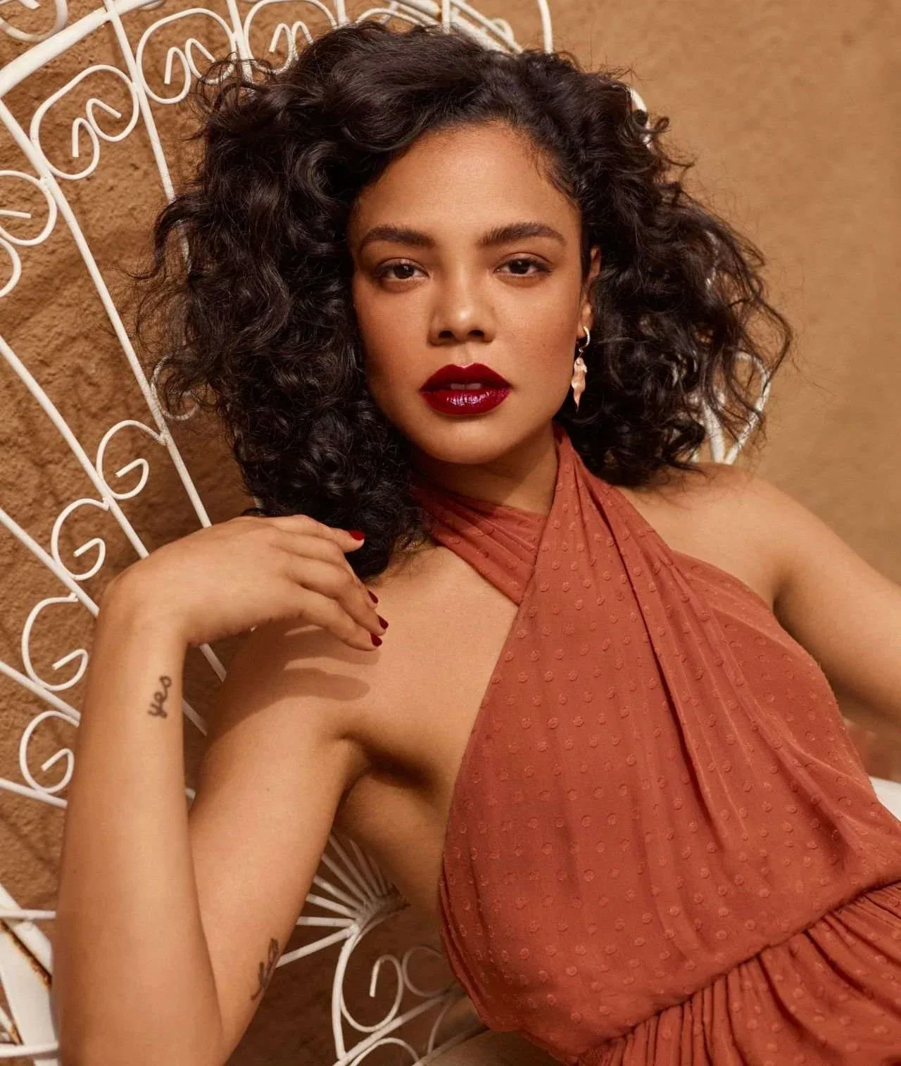 Tessa Thompson photo 8 — Black, Slim