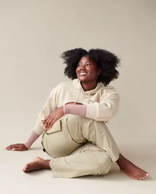 Theresa Meriam photo 13 — American, Brown