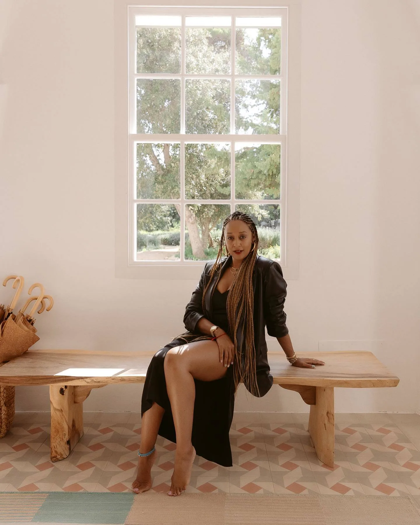 Tia Mowry photo 2 — Black, Slim