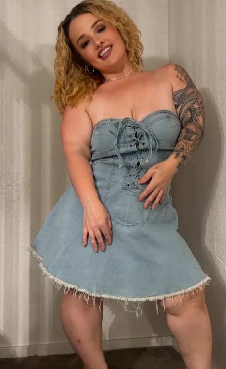 Tineeboo photo 18 — Chubby, Blue