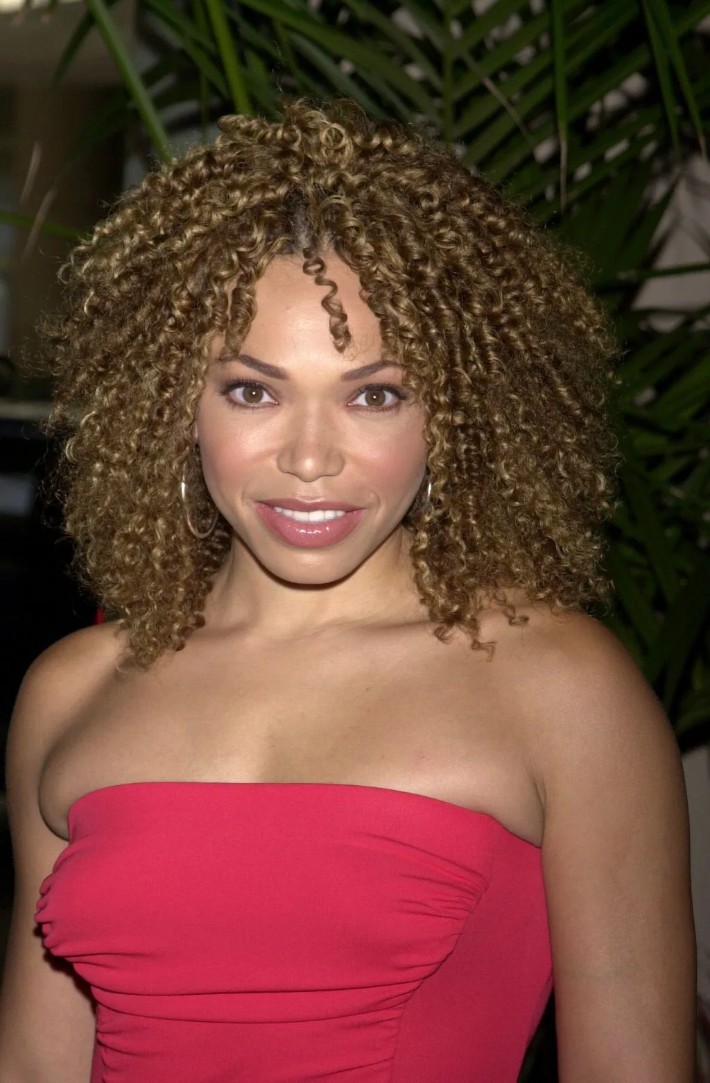 Tisha Campbell photo 7 — Brown