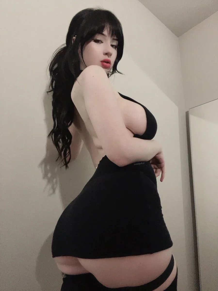 Todopokie photo 6 — Adult Model, Cosplayer, Gamer, TikTok Star, American