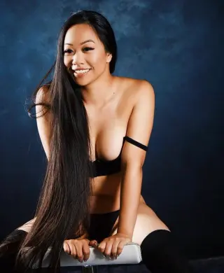 Trucici photo 4 — Brown, Asian