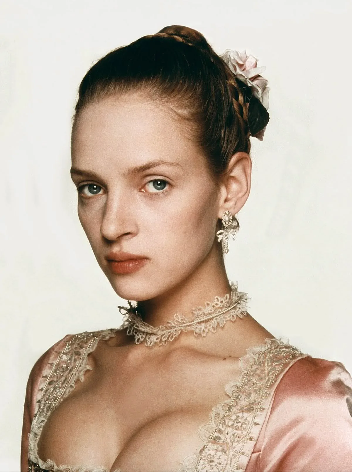 Uma Thurman photo 13 — American, Blonde