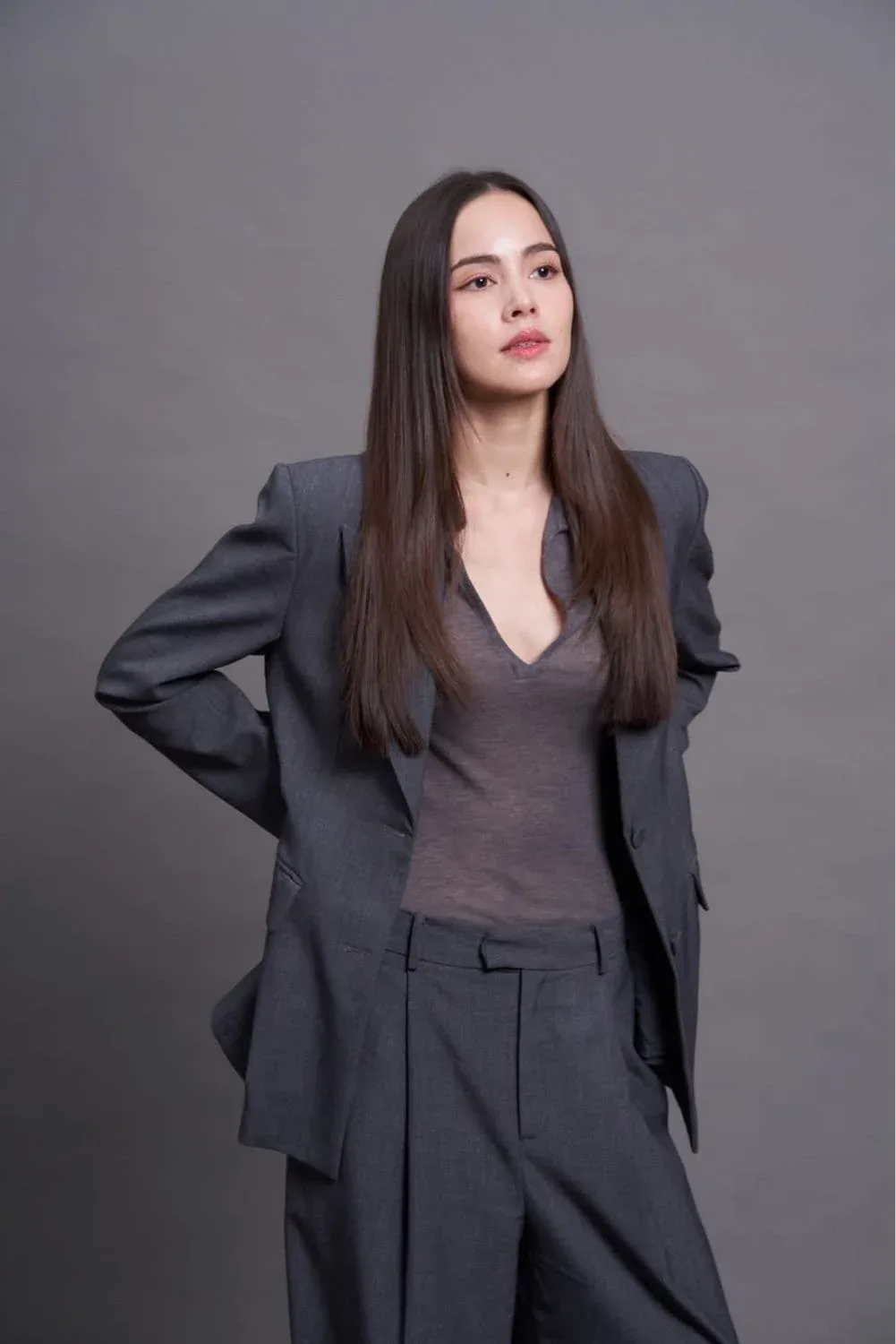 Urassaya Sperbund photo 1 — Thai),  (Norwegian, Brown