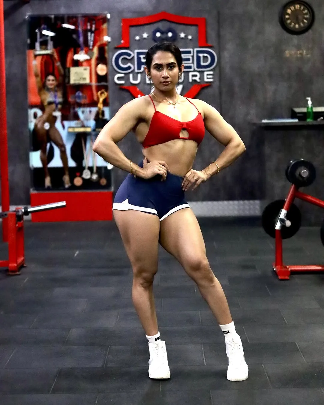 Vaishali Bhoir photo 3 — Athletic, Brown