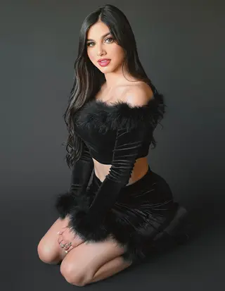 Valeria Carruyo photo 1 — Venezuelan, Black