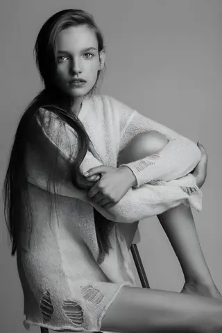 Valeria Chenskaya photo 16 — Grey, Caucasian
