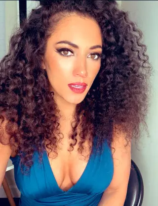 Vanessa Borne photo 13 — American, Brown