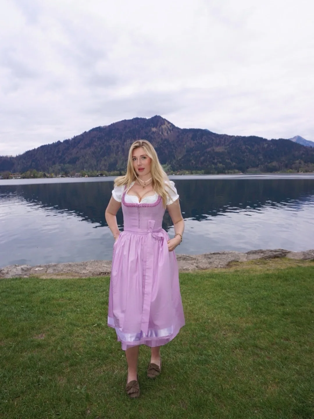 Vanessa Stogmeier photo 18 — Blue, Caucasian