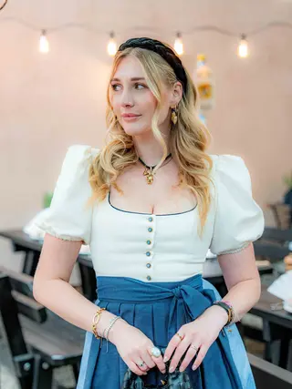 Vanessa Stogmeier photo 7 — Blonde, Blue