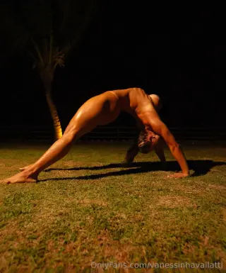 Vanessa Vailatti photo 11 — Mixed-race (primarily Latin), Adult Model