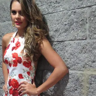 Vaneza Pelaez photo 11 — Latin, Model