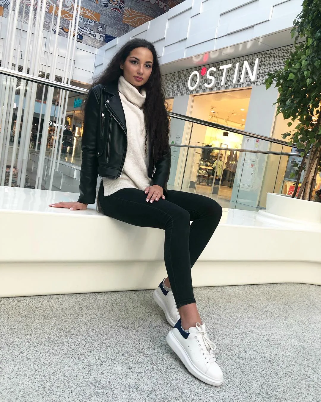 Vasilissa Buinaia photo 6 — Athletic, Mixed-race (primarily Asian)