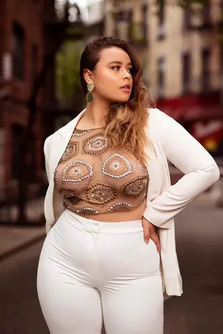 Venezia Cruz photo 19 — American, Brown