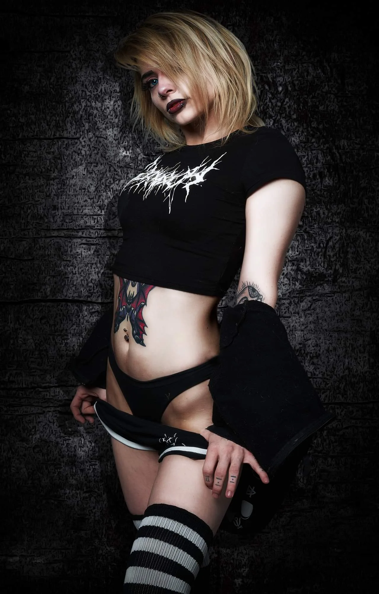Venom Rose photo 3 — Slim, Blue