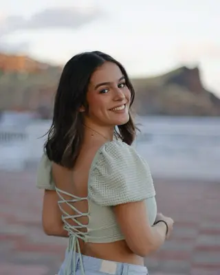 Vera Branco photo 10 — Brown, Caucasian