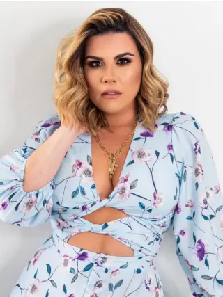 Veronica Vergara photo 1 — Colombian, Brown
