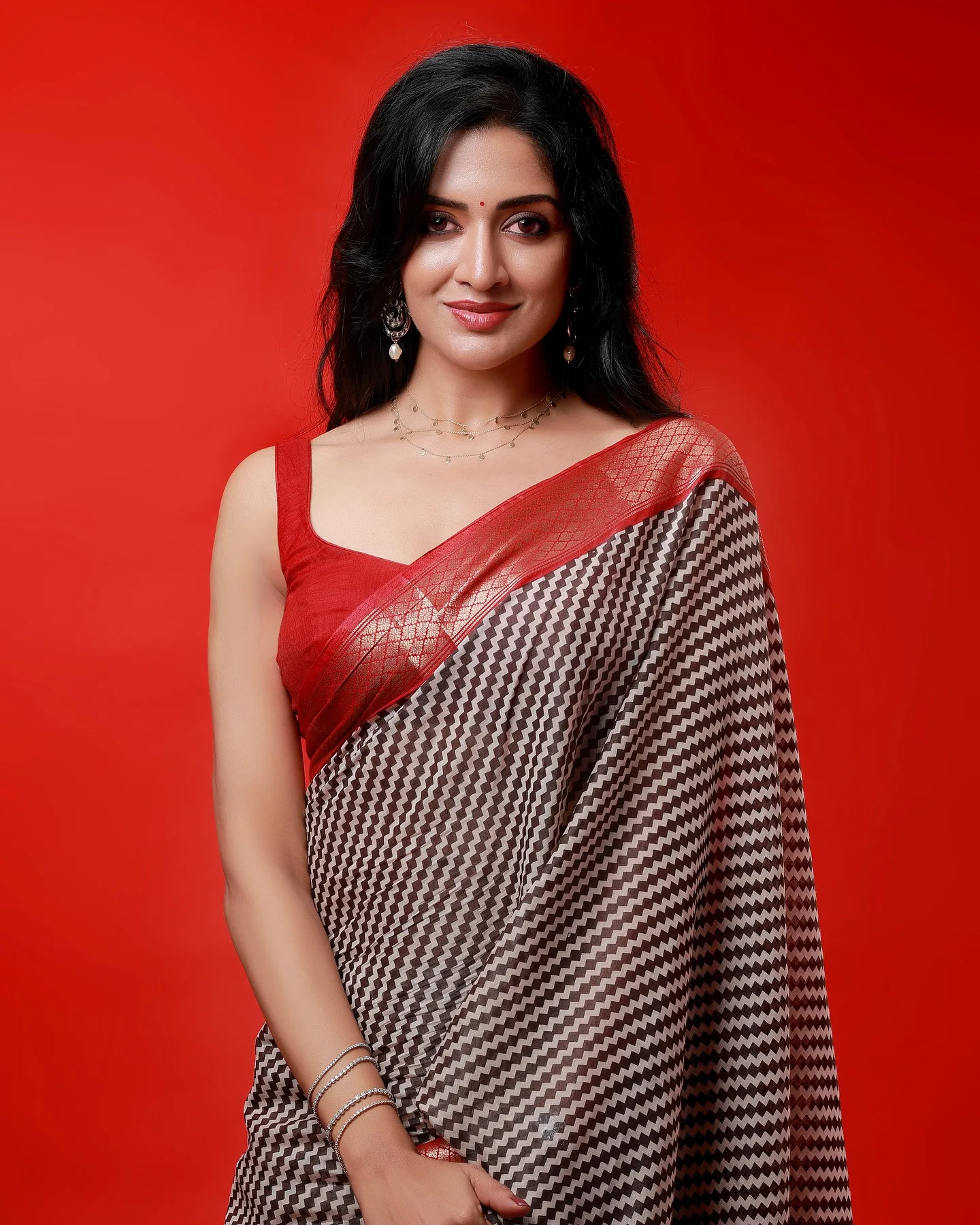 Vimala Raman photo 15 — Slim, Brown